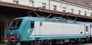 Locomotiva FS E464 941 0 Locomotiva FS E464_ok